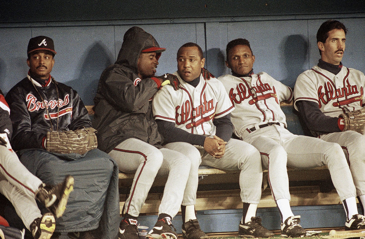 Teammates appreciated Sanders (in hoodie, massaging Terry Pendleton during an NLCS game), and his ability to keep things light.